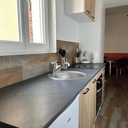 E.quality Apartment *
